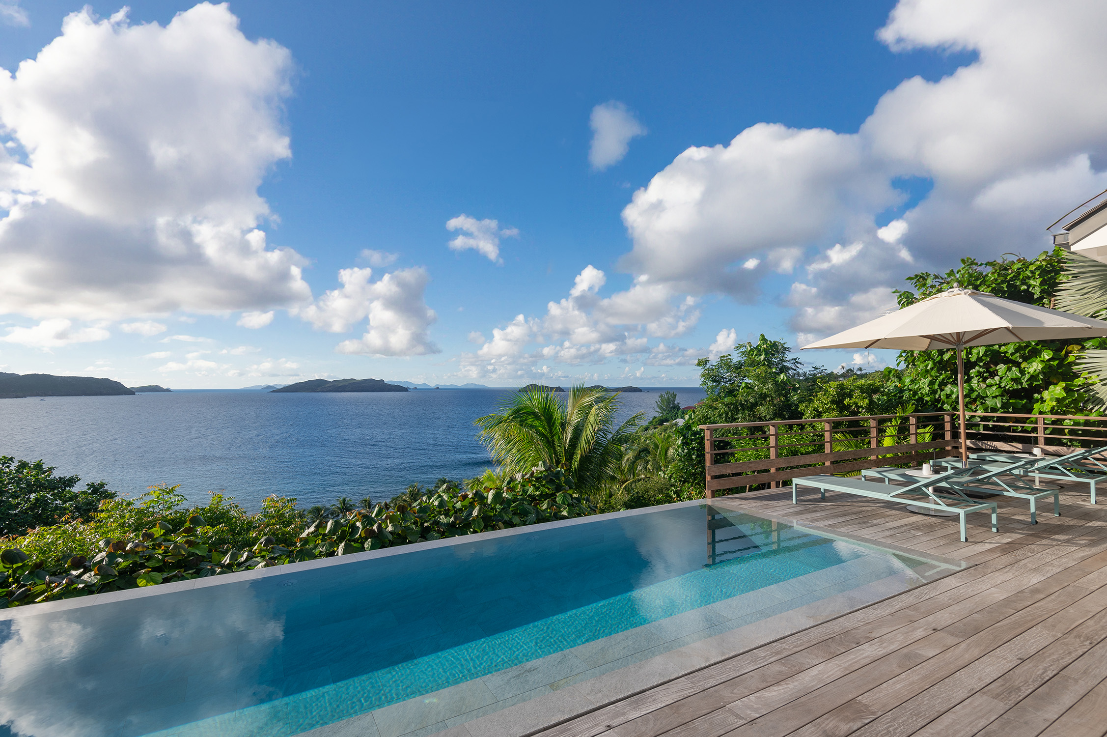 Contemporary 3-Bedroom Villa in Pointe-Milou, St Barts with Ocean Views