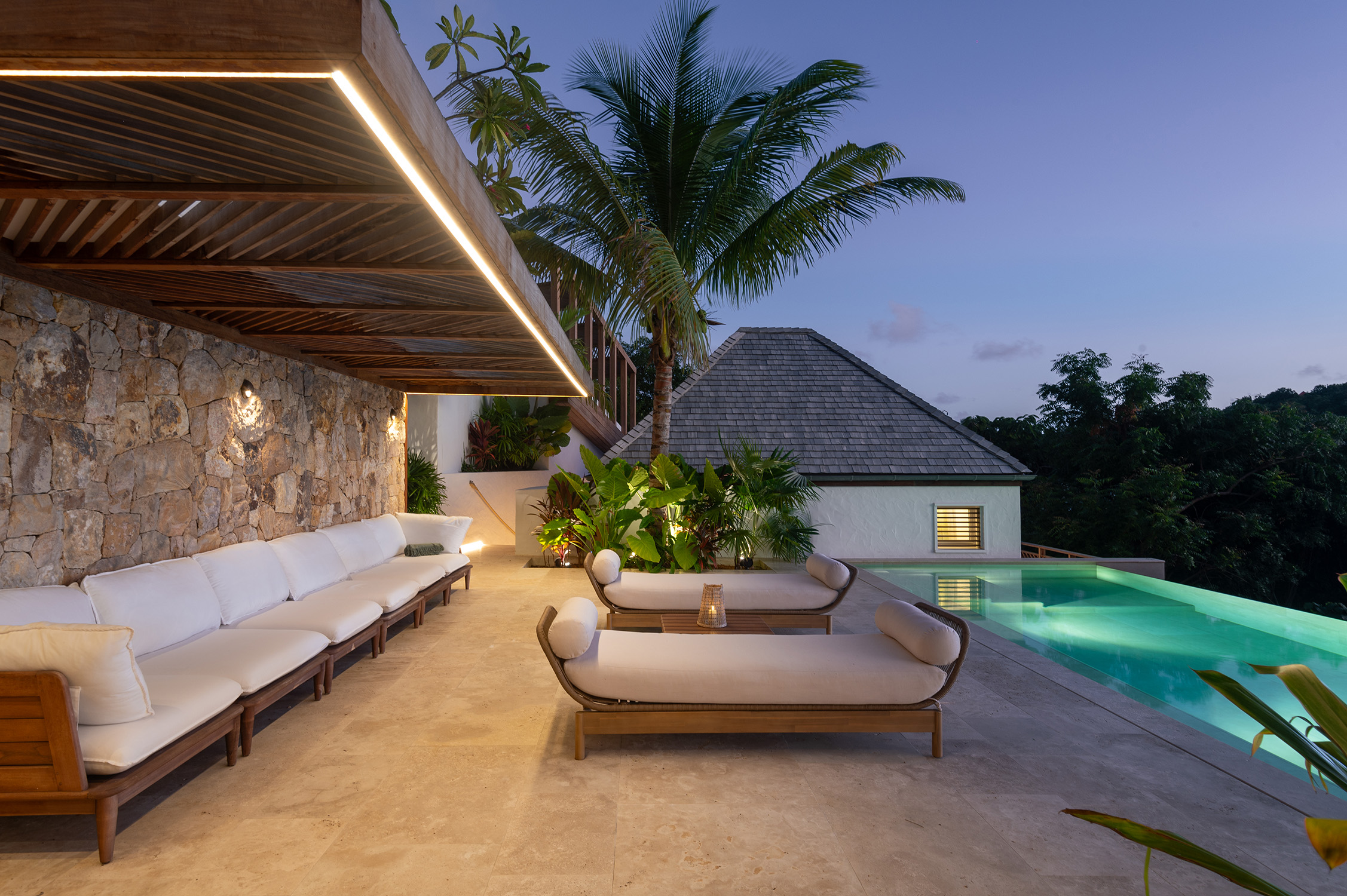 Stunning 4-Bedroom Villa with Sunset Views in Corossol, St Barth