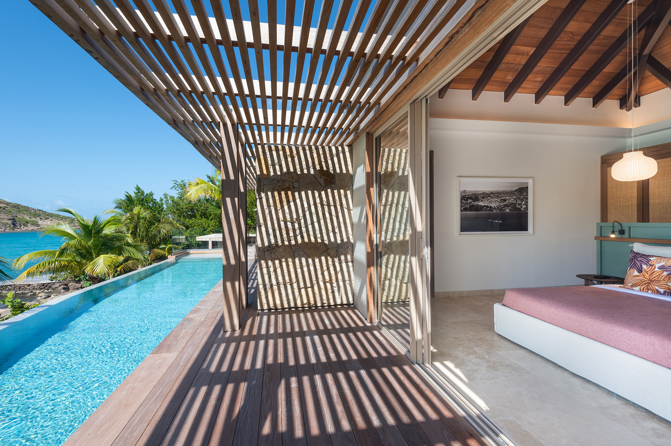 Villa Linda – Luxury 5-Bedroom Seafront Villa in Marigot St Barts