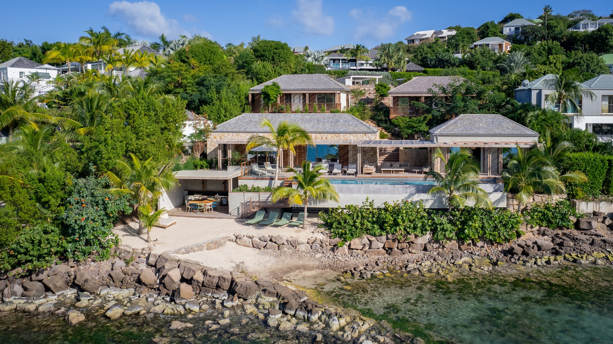 Villa Linda – Luxury 5-Bedroom Seafront Villa in Marigot St Barts