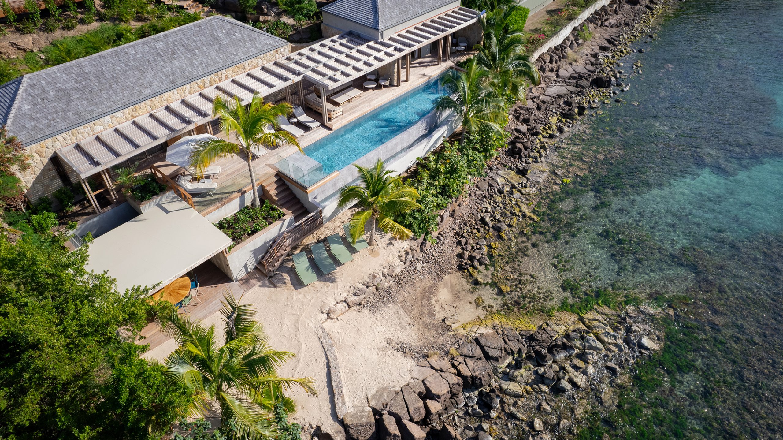 Villa Linda – Luxury 5-Bedroom Seafront Villa in Marigot St Barts